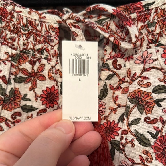 OLD NAVY Women's Floral Top - Red and White - Picture 10 of 14